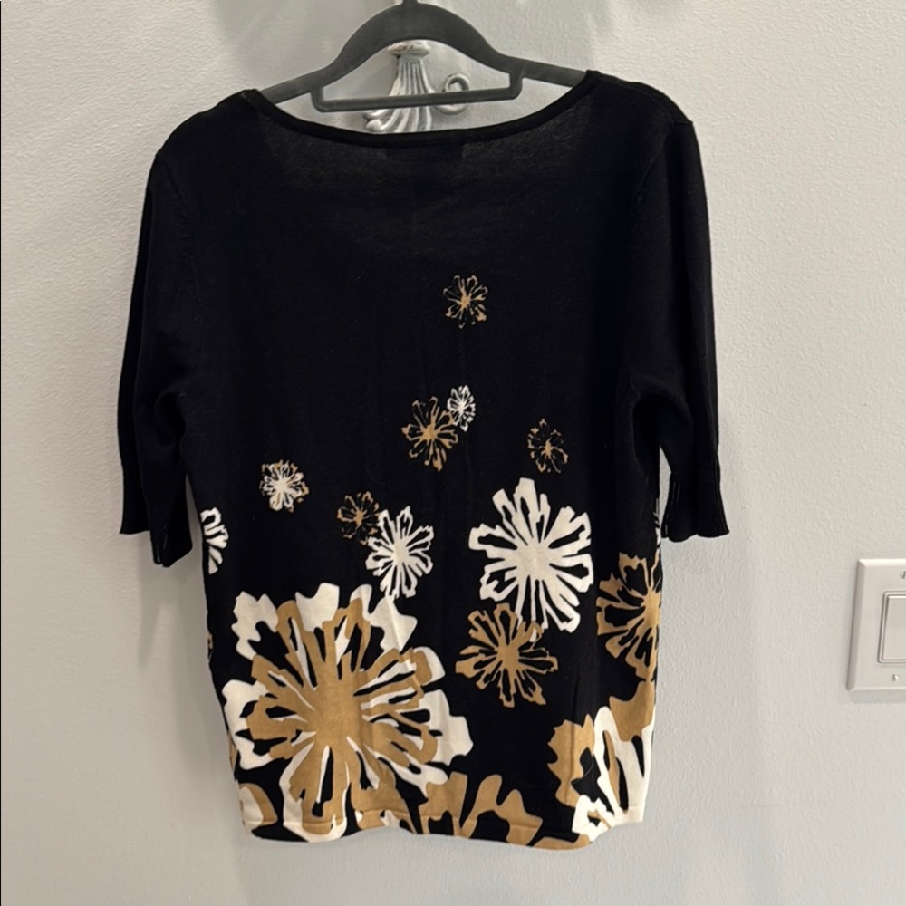 Designers Originals Black and White Buttoned Graphic Cardigan - Picture 6 of 6